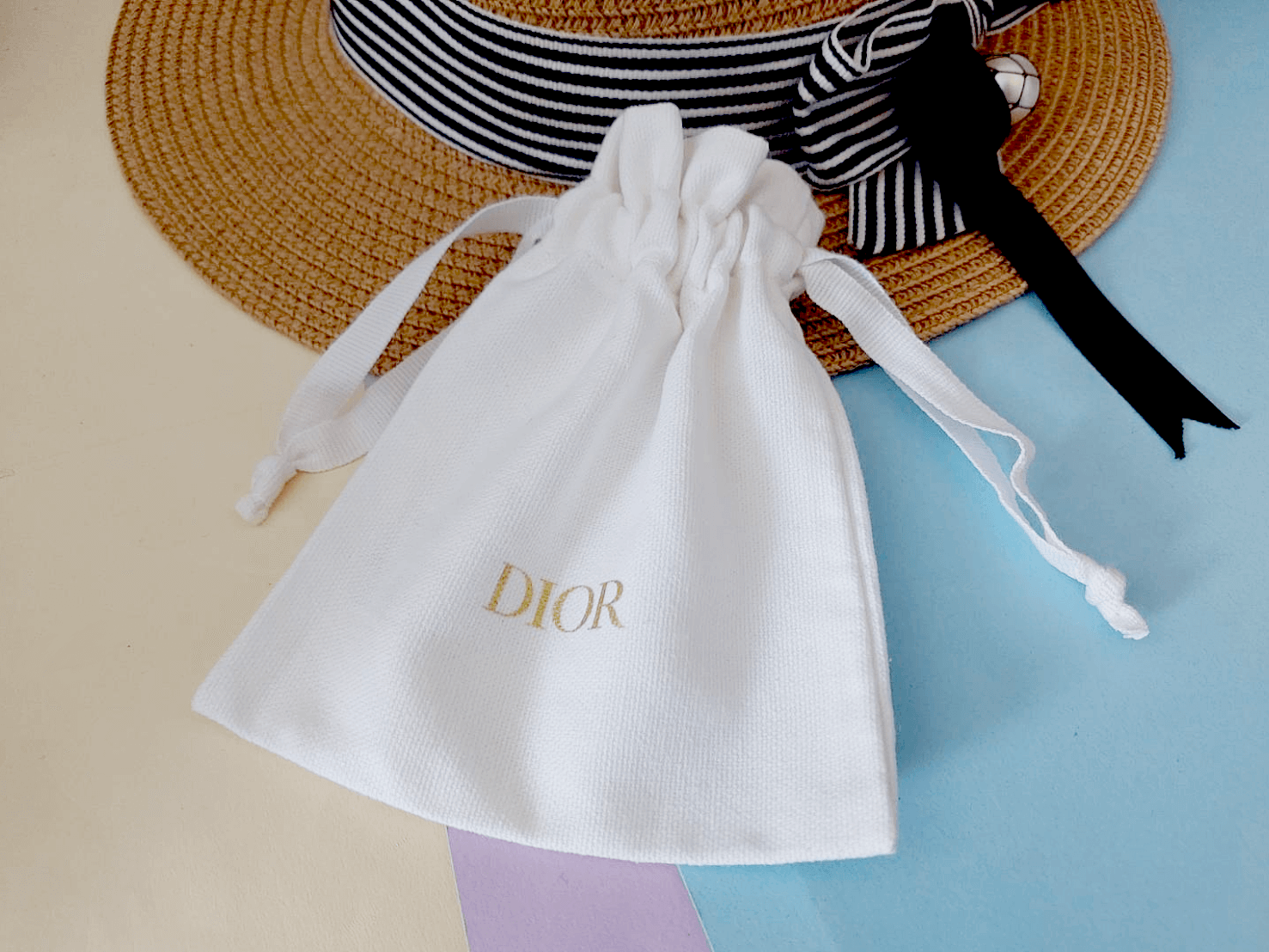 กระเป๋าอเนกประสงค์ Christian dior White Pouch